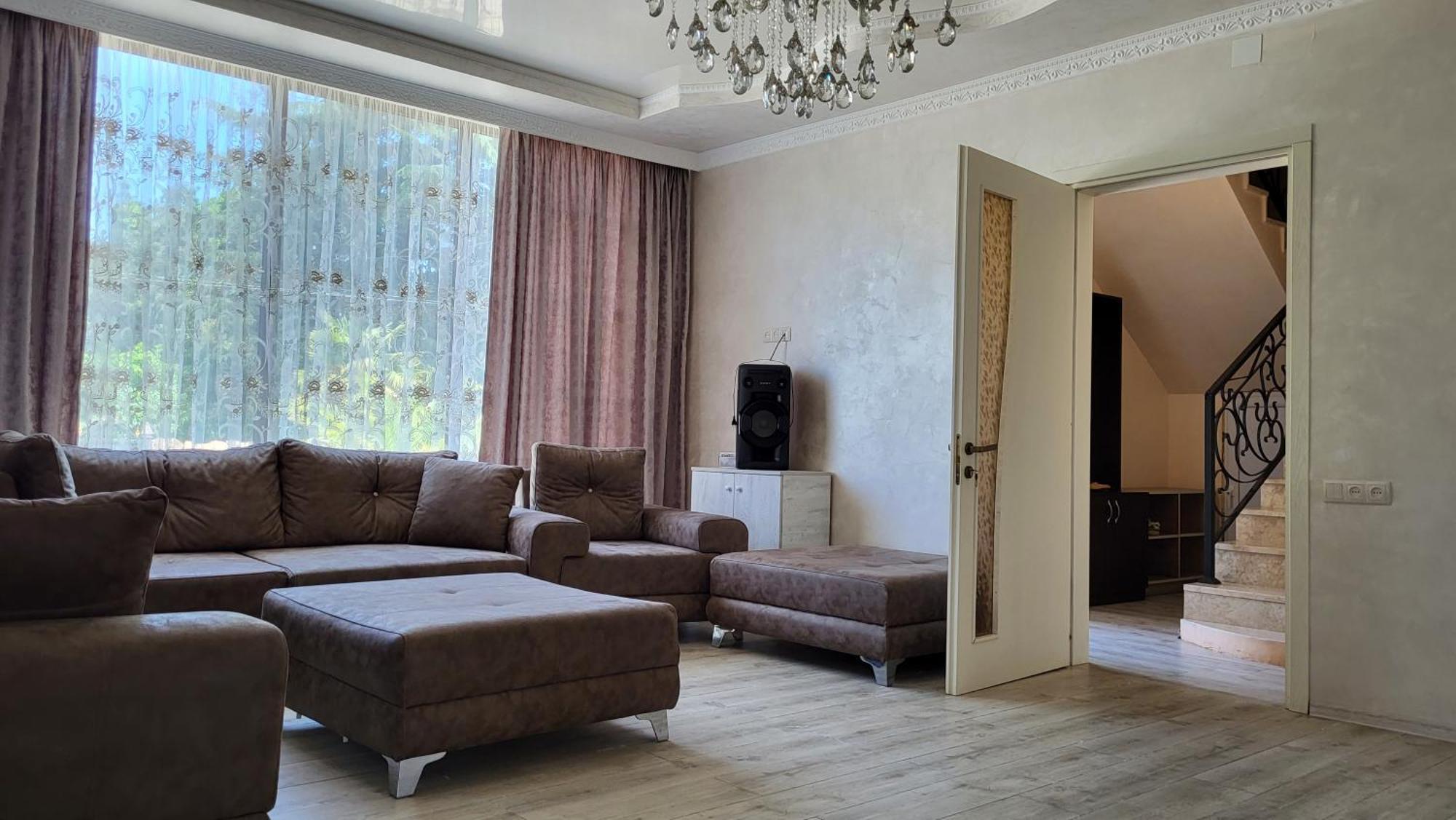 Guesthouse Gocha Beridze Batumi Exterior photo